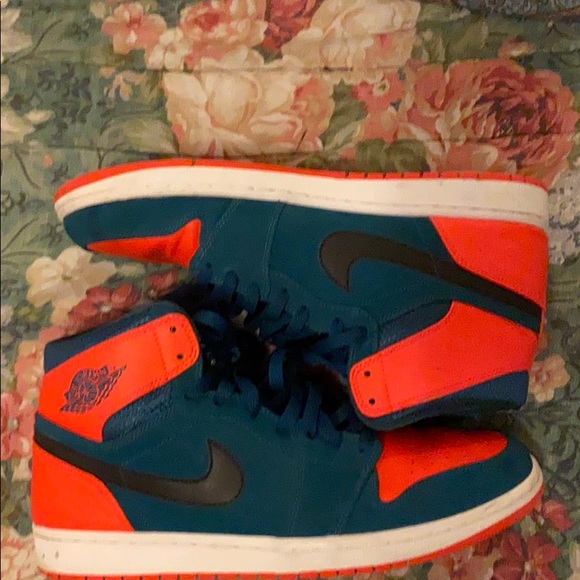 Air Jordan 1’s - Picture 2 of 3